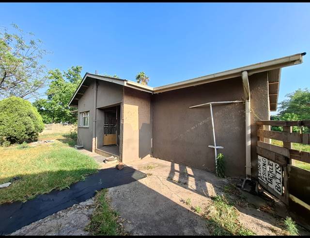 176M² BUSINESS FOR SALE IN VANDERBIJLPARK SW 1